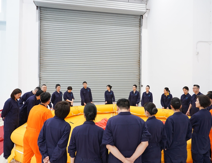 3. C909應急救援指揮機改裝差異訓練.jpg